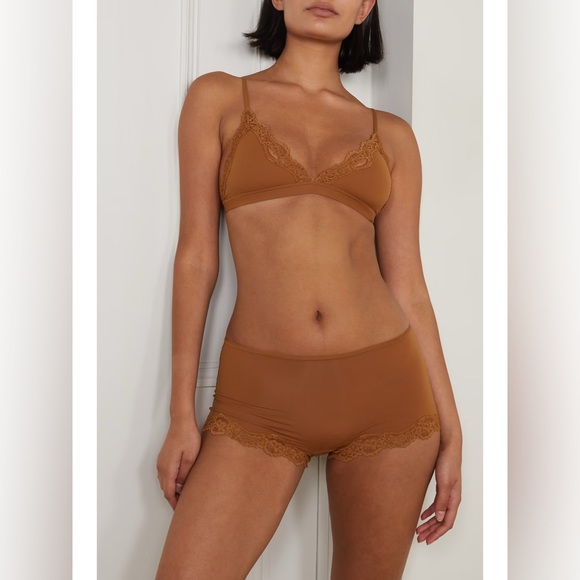 SKIMS - Lace Triangle Bralette - Bronze - Picture 1 of 4